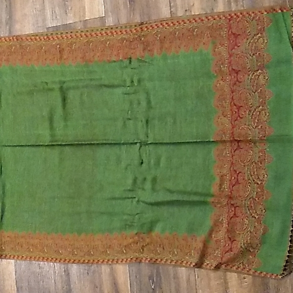 Pashmina Scarf  55% Pashmina & 45% Silk Very Beautiful - Picture 5 of 8